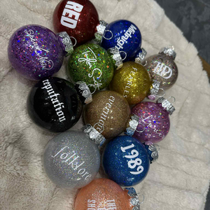 Taylor Swift - 12 darabos gömb szett - karácsony - karácsonyi lakásdekoráció - karácsonyfadíszek - Meska.hu