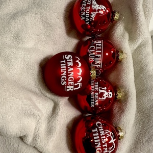 Stranger Things karácsonyfadíszek - karácsony - karácsonyi lakásdekoráció - karácsonyfadíszek - Meska.hu