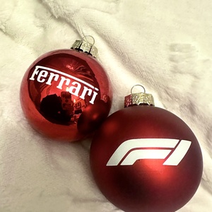 F1 Ferrari karácsonyfadíszek - karácsony - karácsonyi lakásdekoráció - karácsonyfadíszek - Meska.hu