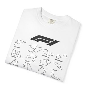 F1 Grand Prix World Tour Póló � Az összes ikonikus vonalvezetés egy helyen - ruha & divat - férfi ruha - póló - Meska.hu