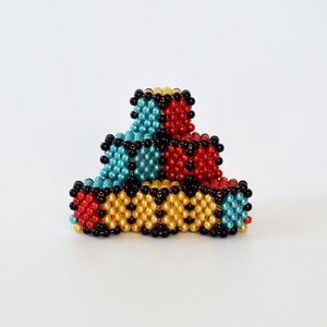 Piros-sárga-türkizkék lépcsős piramis fekete ráccsal - otthon & életmód - dekoráció - dísztárgy - Meska.hu