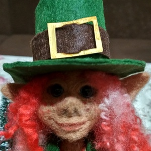 Tűnemezelt, nemez  ír Leprechaun lány - játék & sport - plüssállat & játékfigura - más figura - Meska.hu