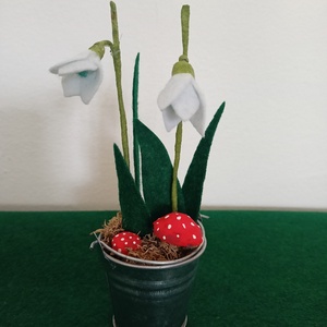 Tavaszváró hóvirág és gomba vödörben., Otthon & Életmód, Virágdekoráció, Virágdíszek, Asztali virágdísz, Mindenmás, MESKA