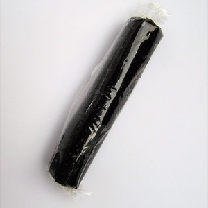 Süthető gyurma - Plast-Kitt, 6 dkg fekete - kellékek & szerszámok - gyurma - kiégethető gyurma - Meska.hu