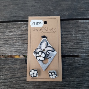 Fekete-fehér ékszergarnitúra: medál és fülbevaló - Meska.hu