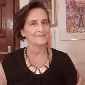 Arany nyakék - selyemzsinóron - ékszer - nyaklánc - statement nyaklánc - Meska.hu