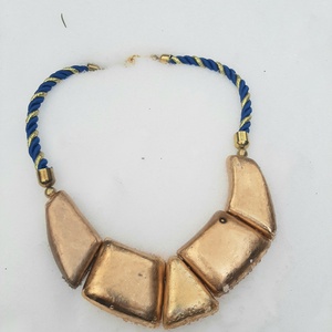 Arany nyakék - selyemzsinóron - ékszer - nyaklánc - statement nyaklánc - Meska.hu