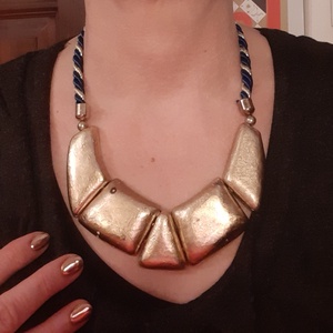 Arany nyakék - selyemzsinóron - Meska.hu