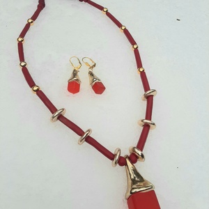 Arany-bordó hosszú lánc-fülbevaló garnitúra műgyanta kockával - ékszer - nyaklánc - statement nyaklánc - Meska.hu