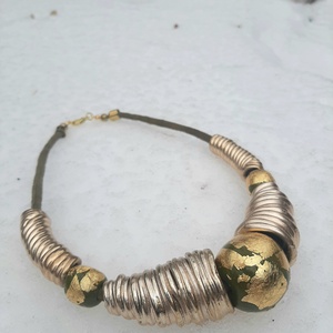 Arany tölcséres-nagy golyós lánc, aranyfüsttel, Ékszer, Nyaklánc, Statement nyaklánc, Ékszerkészítés, Gyurma, Jönnek az aranyak! Jónéhány arany szemet, alkatrészt találtam meg régi dobozainkban, melyeket anno ..., MESKA