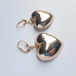  Arany szív fülbevaló - ékszer - fülbevaló - lógó fülbevaló - Meska.hu