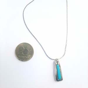 Ezüst kis medál howlit féldrágakővel - ékszer - nyaklánc - medál - Meska.hu