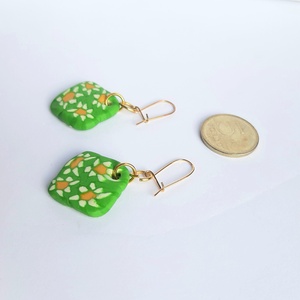 Millefiori négyszeres margaréta mintás fülbevaló - esküvő - ékszer - fülbevaló - Meska.hu