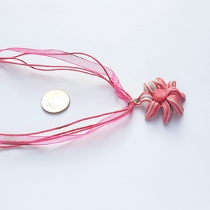 Virág medál pertli-organza szálon - ékszer - nyaklánc - medál - Meska.hu