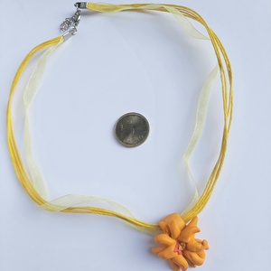 Virág medál pertli-organza szálon - ékszer - nyaklánc - medál - Meska.hu