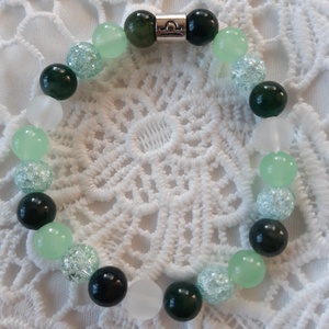 Erdő zöldje avagy Mérleg karkötő - ékszer - karkötő - gyöngyös karkötő - Meska.hu