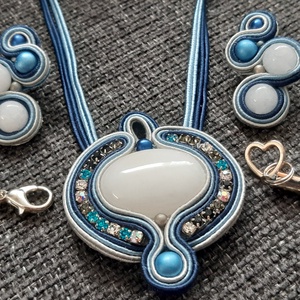 Jáde sújtás medál fülbevalóval  - ékszer - ékszerszett - Meska.hu