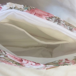 Rózsás neszeszer - táska & tok - neszesszer - Meska.hu Rózsás neszeszer - táska & tok - neszesszer - Meska.hu