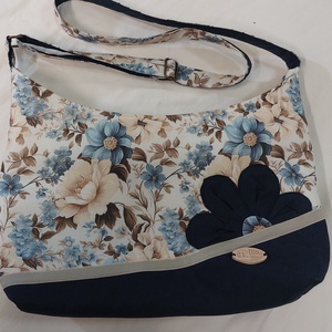 Virágos táska kékben - táska & tok - kézitáska & válltáska - vállon átvethető táska - Meska.hu