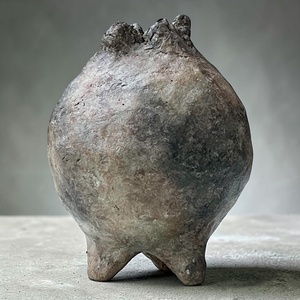 Tsuchi no Uta - wabi-sabi, otthon, egyedi, papír, beton, minimalista, dekoráció, váza - Meska.hu