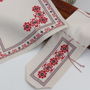 Tiszavidéki, beregi keresztszemes hímzett kisterítő és bortartó szett (9.) - otthon & életmód - konyhafelszerelés, tálalás - tálalás - tálalás - Meska.hu