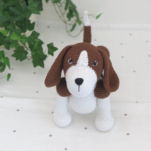 Horgolt Beagle kutya egyedi foltokkal - játék & sport - plüssállat & játékfigura - kutya - Meska.hu