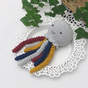 Horgolt világosszürke PICi polip, korapolip - Meska.hu