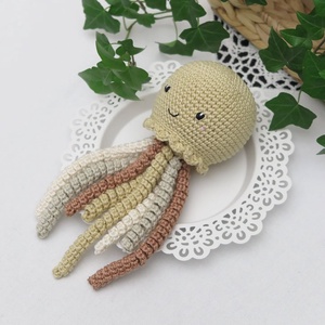 Horgolt polip (csörgővel is kérhető), Játék & Sport, Plüssállat & Játékfigura, Polip, Horgolás, MESKA