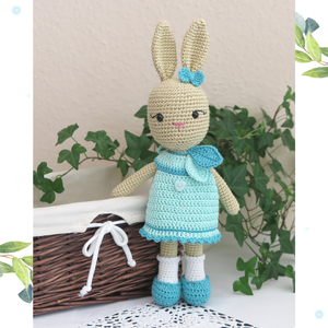 Horgolt, öltöztethető Rózi nyuszi, Játék & Sport, Plüssállat & Játékfigura, Nyuszi, Horgolás, MESKA