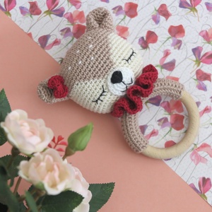 Horgolt MIA őzike csörgő, rágóka - baba - mama - baba játékok - csörgő - Meska.hu