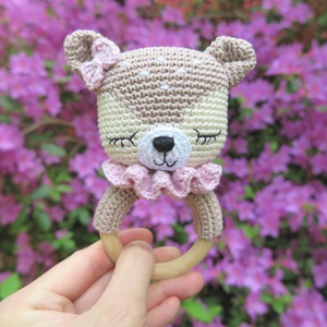 Horgolt MIA őzike csörgő, rágóka - baba - mama - baba játékok - csörgő - Meska.hu