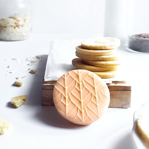 Kekszpecsét levél mintával - kellékek & szerszámok - díszíthető tárgyak - kerámia - Meska.hu