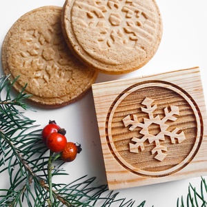 Hópehely - Karácsonyi mézeskalács kekszpecsét - otthon & életmód - konyhafelszerelés, tálalás - sütés, főzés - sütidísz - Meska.hu Hópehely - Karácsonyi mézeskalács kekszpecsét - otthon & életmód - konyhafelszerelés, tálalás - sütés, főzés - sütidísz - Meska.hu