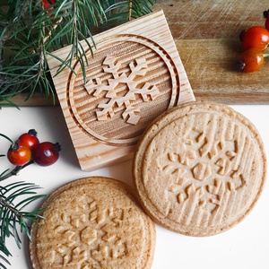 Hópehely - Karácsonyi mézeskalács kekszpecsét - otthon & életmód - konyhafelszerelés, tálalás - sütés, főzés - sütidísz - Meska.hu Hópehely - Karácsonyi mézeskalács kekszpecsét - otthon & életmód - konyhafelszerelés, tálalás - sütés, főzés - sütidísz - Meska.hu