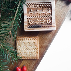 Csúnya pulcsi - Karácsonyi mézeskalács kekszpecsét - otthon & életmód - konyhafelszerelés, tálalás - sütés, főzés - sütidísz - Meska.hu Csúnya pulcsi - Karácsonyi mézeskalács kekszpecsét - otthon & életmód - konyhafelszerelés, tálalás - sütés, főzés - sütidísz - Meska.hu