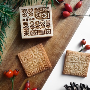 Folklór galamb - Karácsonyi mézeskalács kekszpecsét - otthon & életmód - konyhafelszerelés, tálalás - sütés, főzés - sütidísz - Meska.hu