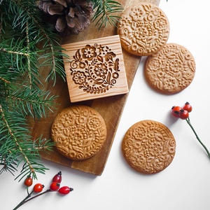 Folklór virágok - Karácsonyi mézeskalács kekszpecsét - otthon & életmód - konyhafelszerelés, tálalás - sütés, főzés - sütidísz - Meska.hu