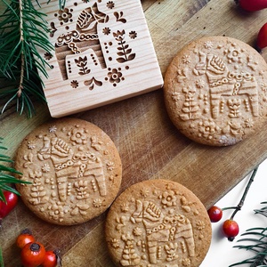 Dala ló - Karácsonyi mézeskalács kekszpecsét folklór skandináv mintával - otthon & életmód - konyhafelszerelés, tálalás - sütés, főzés - sütidísz - Meska.hu