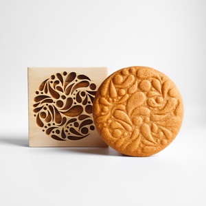 Karácsonyi gömb mintájú sütipecsét - Mézeskalácshoz és spekulatius kekszhez - otthon & életmód - konyhafelszerelés, tálalás - sütés, főzés - sütidísz - Meska.hu