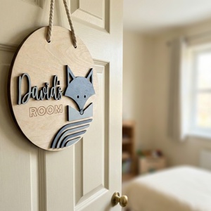 Egyedi ajtódísz, állatfigurás névtábla ajtóra, rókás névtábla, kreatív fotózási kellék - otthon & életmód - dekoráció - ajtó- és ablak dekoráció - ajtódísz & kopogtató - Meska.hu