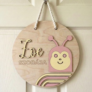 Egyedi gyerekszoba ajtódísz, névtábla falra, méhecske mintával, kreatív fotózási kellék - Meska.hu