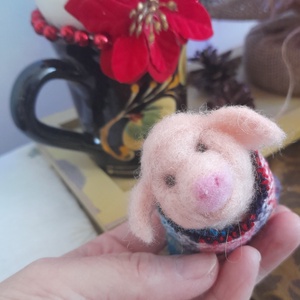 Szerencsemalacka - karácsony - karácsonyi ajándékozás - karácsonyi ajándékcsomagolás - Meska.hu