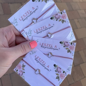 Koszorúslány felkérő zsinór karkötő kísérőkártyával - esküvő - meghívó & kártya - koszorúslány felkérő - Meska.hu