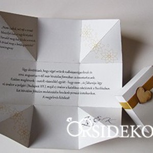 Dobozos esküvői meghívó mintás dobozban, kis fa szívecskével 7x7 cm - esküvő - meghívó & kártya - meghívó - Meska.hu