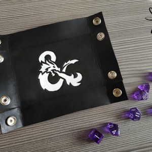 Dungeons and Dragons kockadobó tálca - játék & sport - táblajáték és kártyajáték - társasjátékok - dobókocka - Meska.hu