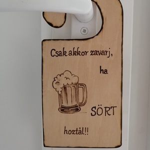 Vicces ajtókilincs tábla, a sör kedvelőinek.  - Meska.hu