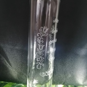Kézzel gravírozott pálinkás üveg � Egyedi, saját feliratos késztermék (0,5 l) - Meska.hu