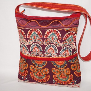 Tűznyelv, bordó-narancs, 2 oldalt, különböző mintával díszített, nagy méretű válltáska -  - Meska.hu