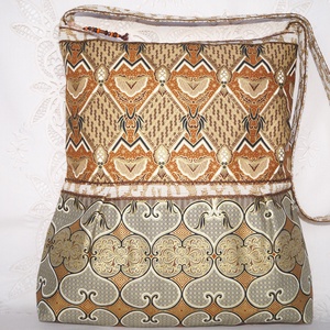  Arany-narancs-barna, indonéz mintás, nagy méretű, pakolós válltáska 2. - táska & tok - kézitáska & válltáska - válltáska - Meska.hu