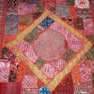 ELKELT!! Nagy méretű, színes textil, patchwork falikép, gyöngyökkel és flitterekkel - otthon & lakás - lakástextil - falvédő - Meska.hu